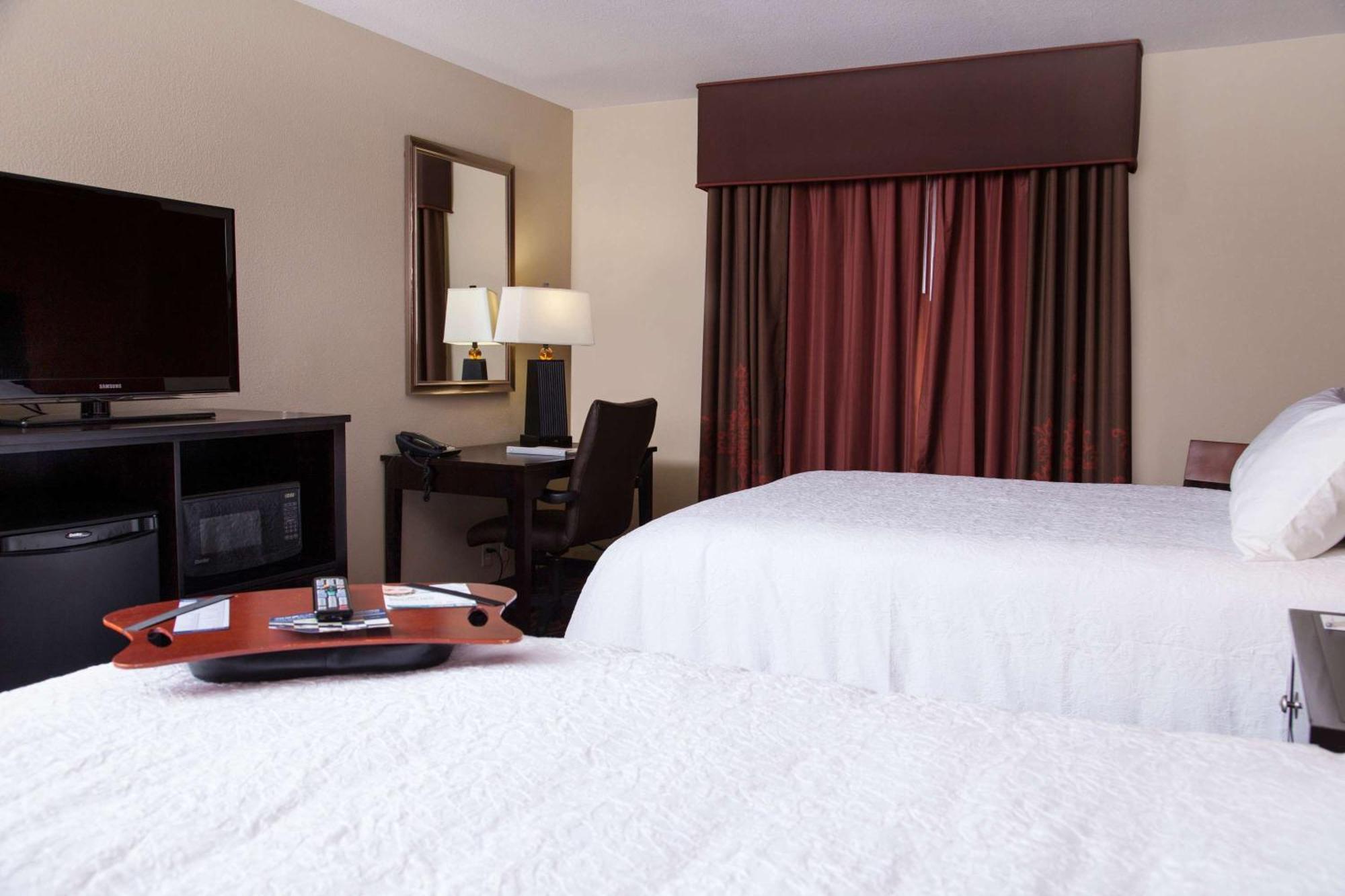 Hampton Inn & Suites Dickinson Nd Экстерьер фото