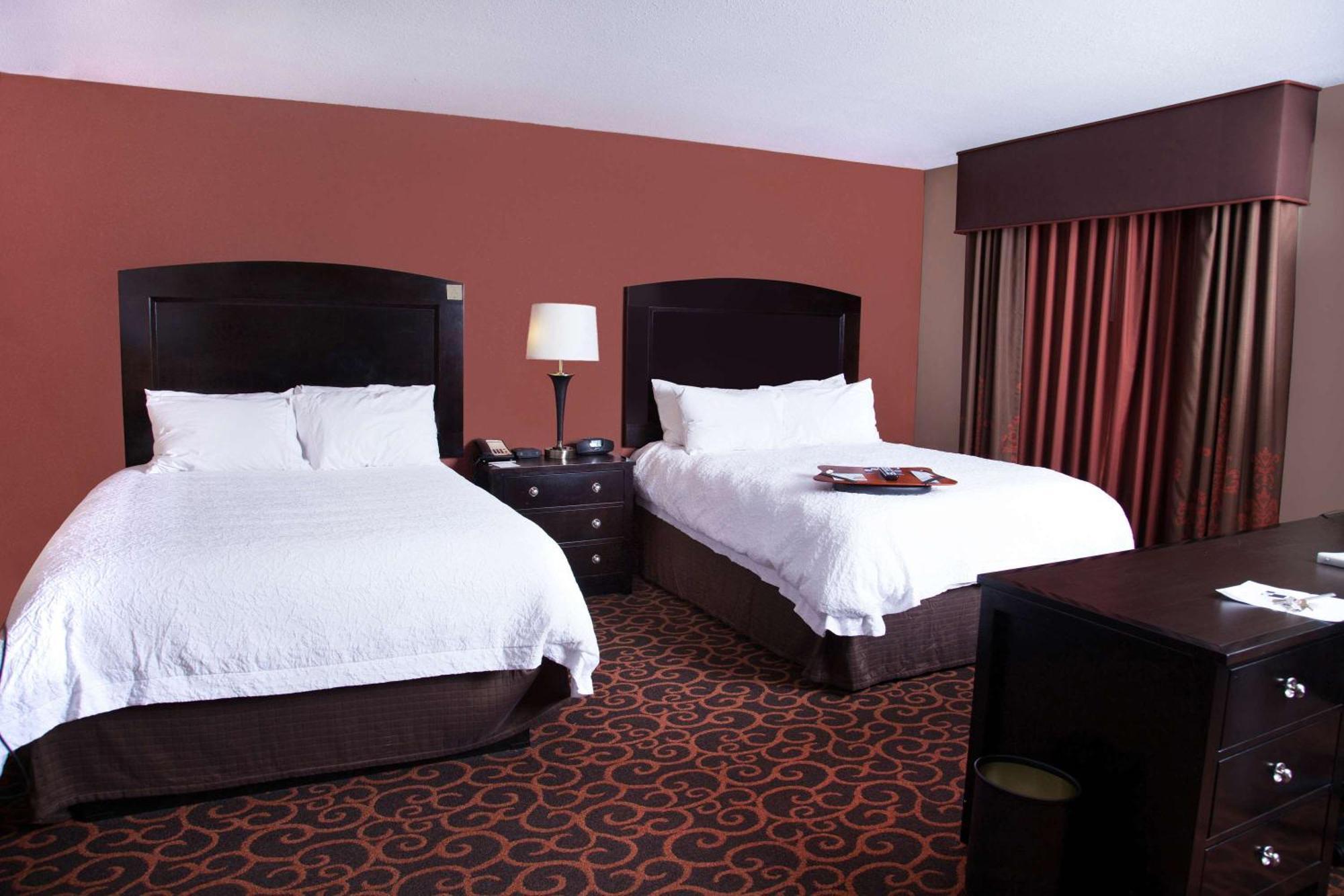 Hampton Inn & Suites Dickinson Nd Экстерьер фото